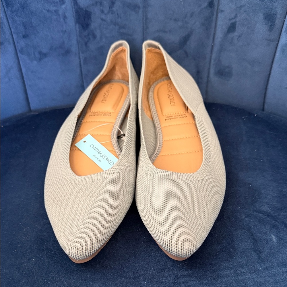 Cynthia Rowley Pale Gray Blue Pointed-Toe Knit Flats Size 9 - Picture 2 of 7